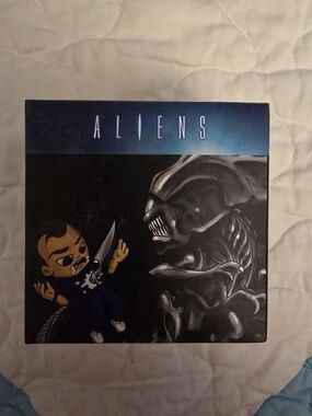 Fox Aliens Action Figure Playset - Black Blue